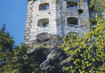hrad-likava-1